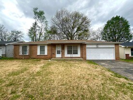 2839 S Dayton Ave in Springfield, MO - Building Photo