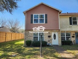 1714 Doyle Ct in Pasadena, TX - Building Photo