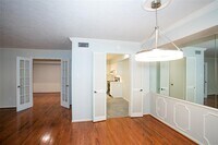 355 N Post Oak Ln photo'