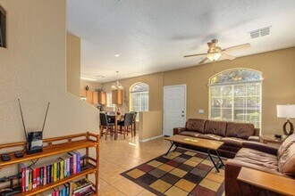 458 N 168th Ln in Goodyear, AZ - Foto de edificio - Building Photo