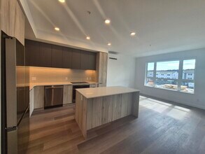 3564 A-3564 Ryder Hesjedal Way in Colwood, BC - Building Photo - Building Photo