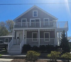 86 Hawthorne St, Unit 2 in North Attleborough, MA - Building Photo