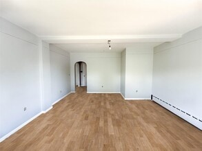 134 N Broadway in Nyack, NY - Building Photo - Building Photo