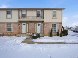 35213 Taffy Dr in Sterling Heights, MI - Building Photo