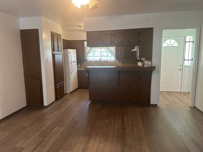 6003 Heatherbrook Dr