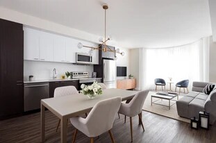 Le Montefiore in Montréal, QC - Building Photo