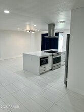 8738 E Starlight Way in Scottsdale, AZ - Building Photo - Building Photo