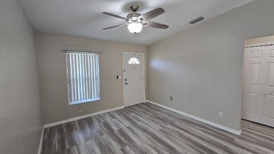 7201 63rd St N in Pinellas Park, FL - Building Photo - Building Photo