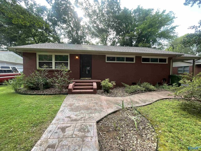 property at 505 Greenacres Dr NW