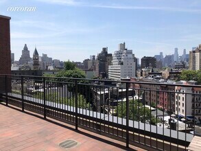 155 W 11th St-Unit -: Ph7 West in New York, NY - Foto de edificio - Building Photo