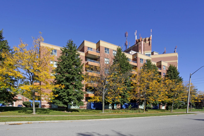 1035 Windsor Hill Blvd in Mississauga, ON - Building Photo - Building Photo