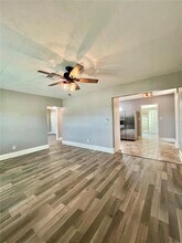 801 40th Ave NE in St. Petersburg, FL - Building Photo - Building Photo