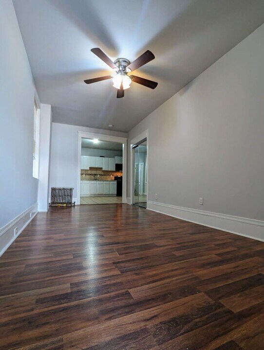 408 W Ruscomb St in Philadelphia, PA - Building Photo