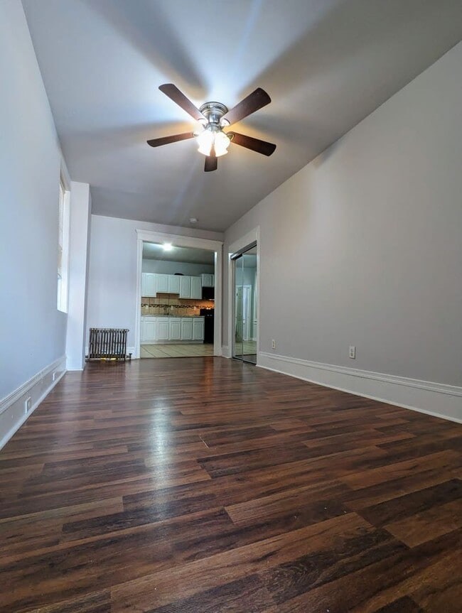 property at 408 W Ruscomb St