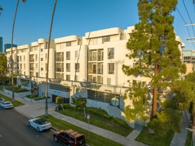 New Hampshire Terrace in Los Angeles, CA - Building Photo