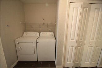 6101 SE Foss Rd in Belleview, FL - Building Photo - Building Photo