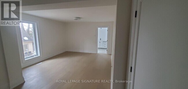 19 Scarboro Ave in Toronto, ON - Building Photo - Building Photo