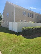 11002 Cripple Creek Ln in Charlotte, NC - Foto de edificio - Building Photo