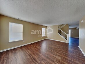 3726 Indigo Blue Blvd in Whitestown, IN - Foto de edificio - Building Photo