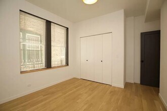 908 N California Ave in Chicago, IL - Building Photo - Building Photo