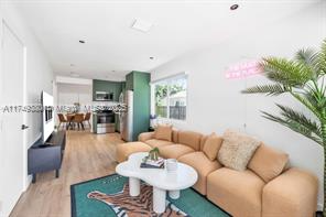 105 SW 4th Ave, Unit # 3