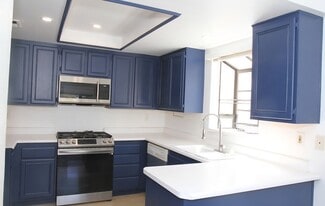 18123 Erik Ct, Unit 357 in Santa Clarita, CA - Building Photo