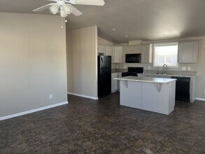 201 S Greenfield Rd in Mesa, AZ - Building Photo - Building Photo