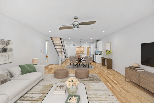 909A Westbrook Dr in Charlotte, NC - Building Photo - Building Photo