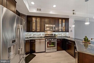 2717 13th St NW in Washington, DC - Building Photo - Building Photo