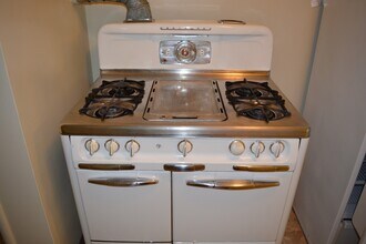 409 34th St, Unit 409 in Richmond, CA - Foto de edificio - Building Photo