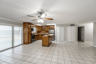 2839 Canary Ln in Humble, TX - Building Photo - Building Photo