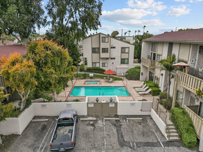 18433 Hatteras St, Unit david in Tarzana, CA - Building Photo - Building Photo
