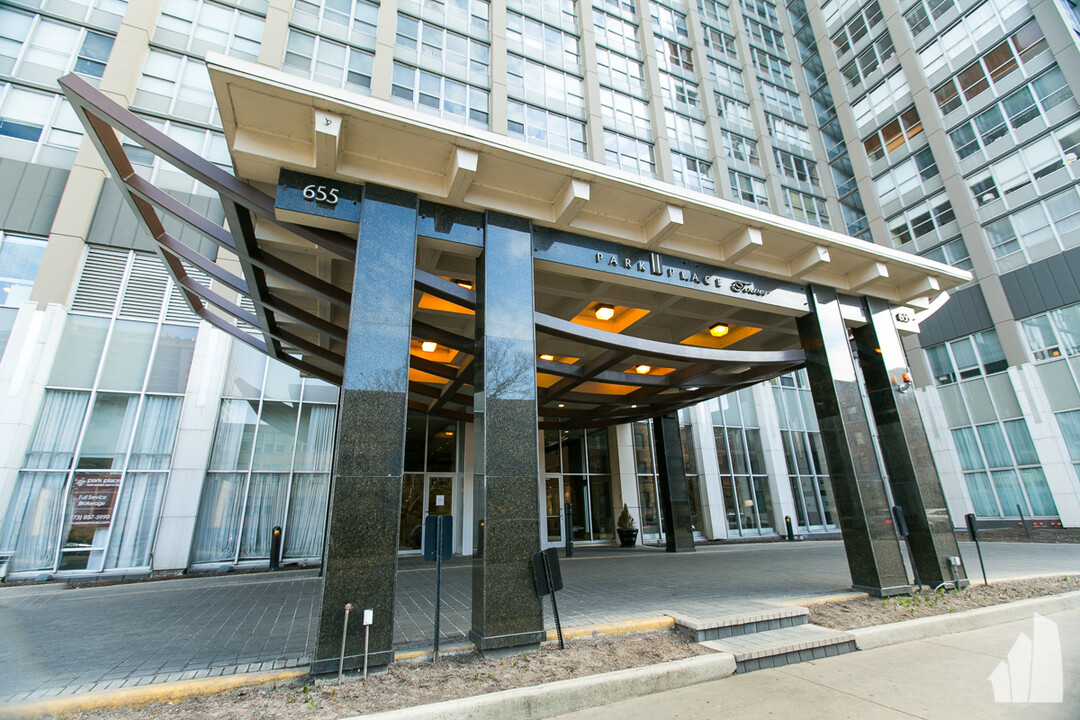 655 W Irving Park Rd, Unit 3103 in Chicago, IL - Foto de edificio