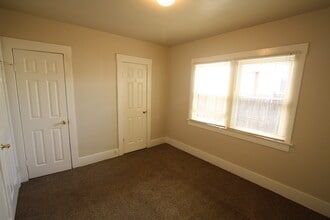 1126 N Roosevelt Ave in Fresno, CA - Building Photo - Building Photo