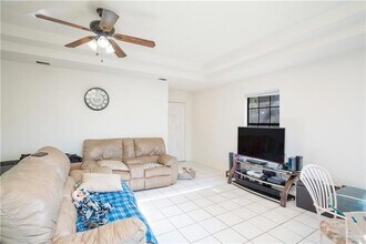2702 Blue Jay St in Weslaco, TX - Building Photo - Building Photo