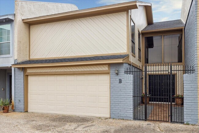 5809 Dolores St in Houston, TX - Building Photo - Building Photo