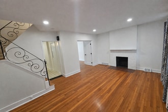 6344 Alderson St in Pittsburgh, PA - Building Photo - Building Photo