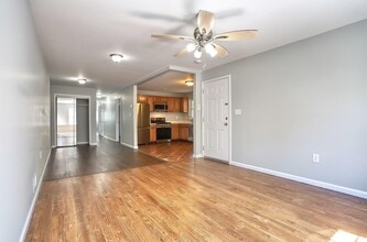 205 Halladay St in Jersey City, NJ - Building Photo - Building Photo