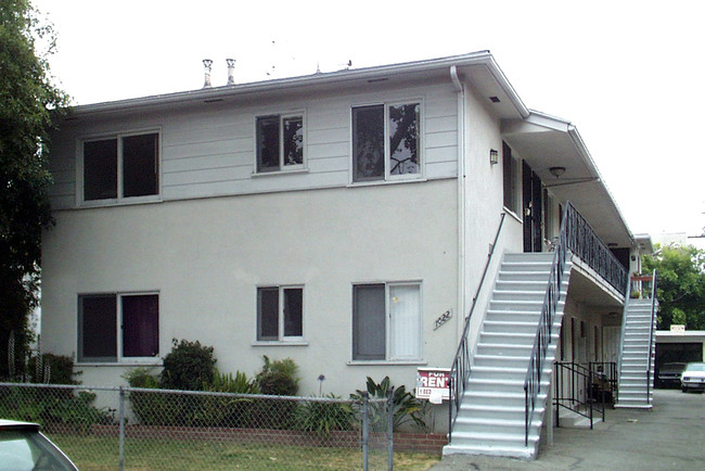 1022 N Hayworth Ave in West Hollywood, CA - Building Photo - Building Photo