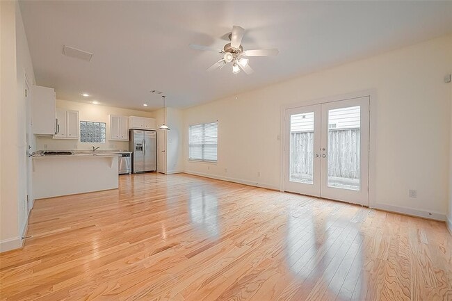 3722 Main Poplar Dr in Houston, TX - Building Photo - Building Photo