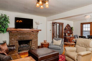 301 W Wisconsin Ave in Kaukauna, WI - Building Photo