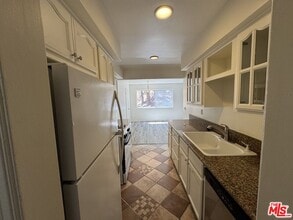 6700 Hillpark Dr in Los Angeles, CA - Building Photo - Building Photo