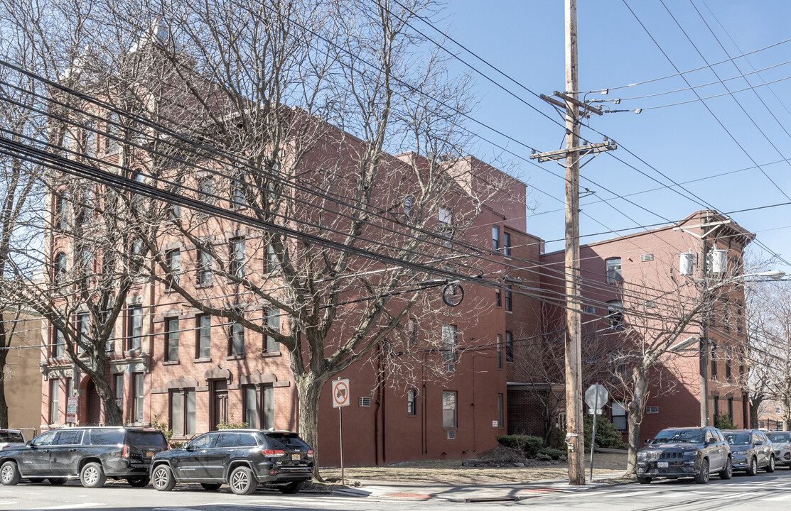 263 10th St in Jersey City, NJ - Foto de edificio