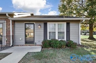 8146 Oldfield Rd SW in Huntsville, AL - Building Photo