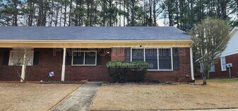 3441 Southgate Trail SE in Conyers, GA - Building Photo