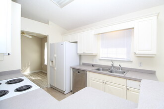 2941 Raines St in Pensacola, FL - Building Photo - Building Photo