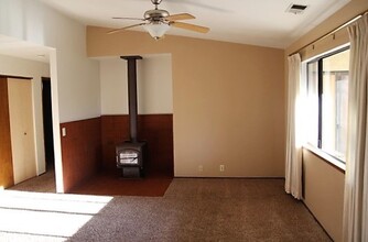 1413 Casa Vereda Way in Redding, CA - Building Photo - Building Photo