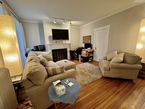 1992 Commonwealth Ave, Unit 2 in Boston, MA - Building Photo - Building Photo