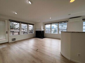 915 6th Ave N in Seattle, WA - Foto de edificio - Building Photo