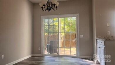 3261 Mannington Dr in Charlotte, NC - Building Photo - Building Photo